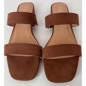 BCTEX COLL Two Strap Low Block Heel sandals. Size 8.5